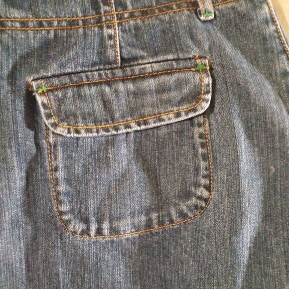 Eddie Bauer Denim Jean Skirt with Pockets - Picture 4 of 11